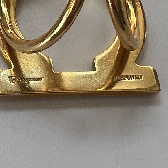 RARE Ferragamo Timeless Chic Gancini Chunky Gold Tone Scarf Ring MINT - Picture 4 of 5